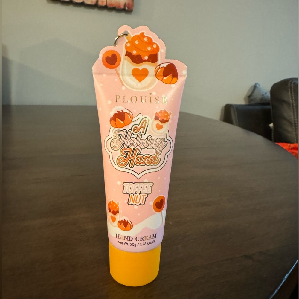 P. Louise A Helping Hand Cream